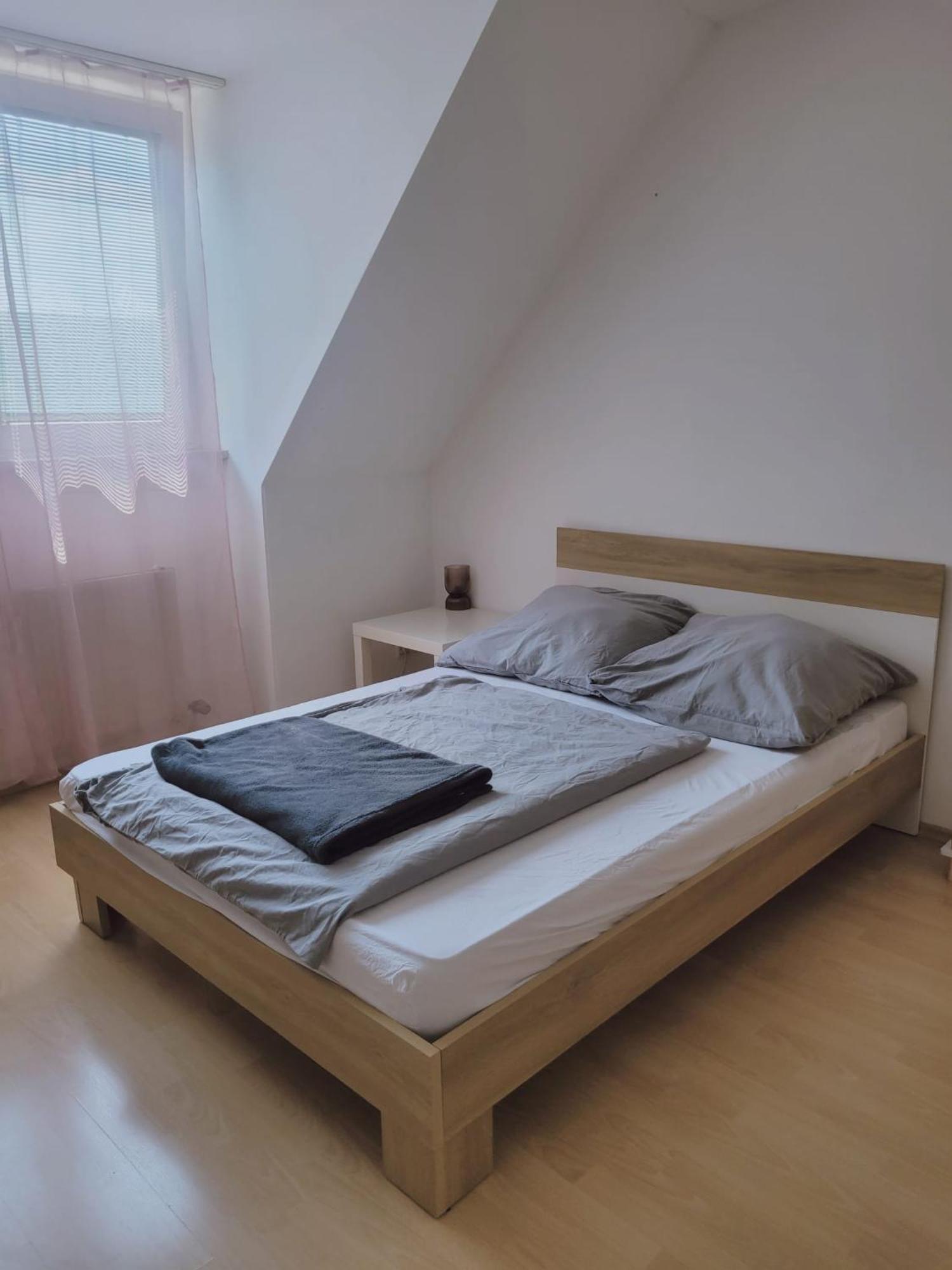 Zentrale 2 Zimmer-Wohnung Mit Balkon Байройт Экстерьер фото